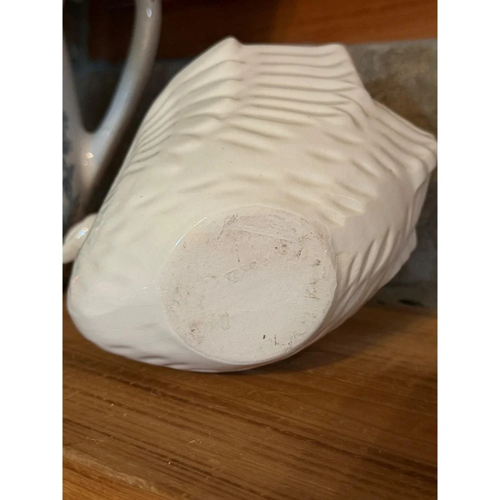 Vintage White Ceramic Swan Planter Figurine Catchall Bowl 8x7x6 Cottagecore